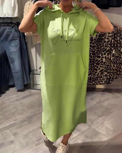 Elsa | Lässiges Kleid mit Kapuze und femininer Passform